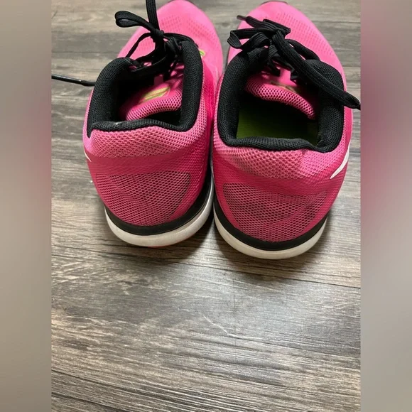 Nike Flex Women's Pink Running Shoes Size 7 - Picture 8 of 9